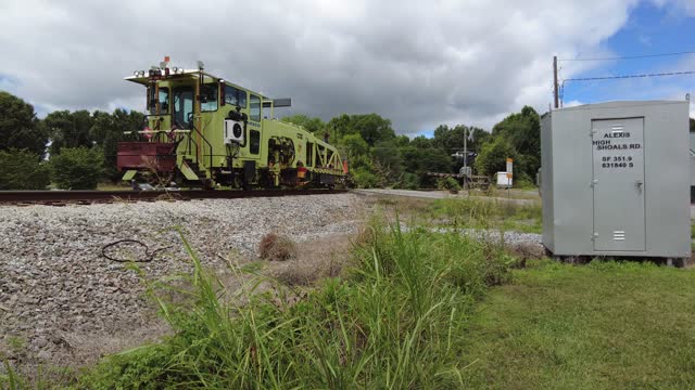 CSX Track MOW Rolling Through Alexis NC 7-8-21