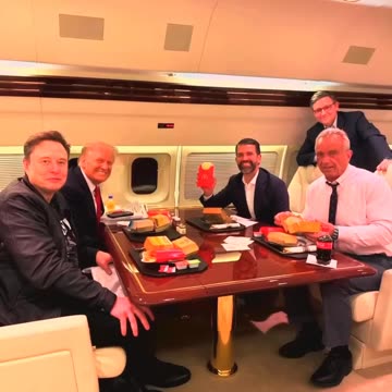 How do they travel together #donaldtrump & #elonmusk