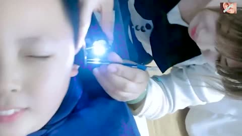 Relaxing！Relaxing Ear Cleaning in Barbershop ASMR 364