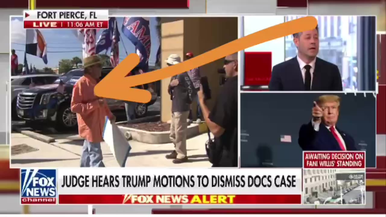 Looks like a LITTLE ARGUMENT is going on outside the courthouse