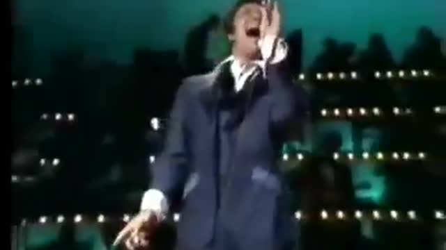 Tom Jones (I've Been Loving You Too Long) Live