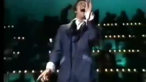 Tom Jones (I've Been Loving You Too Long) Live