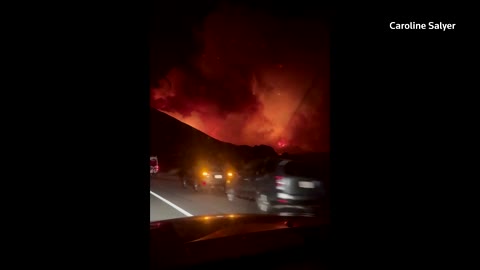 Winter wildfire strikes California's Big Sur