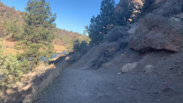 Central Oregon – Smith Rock State Park – Very Windy River Trail – 4K