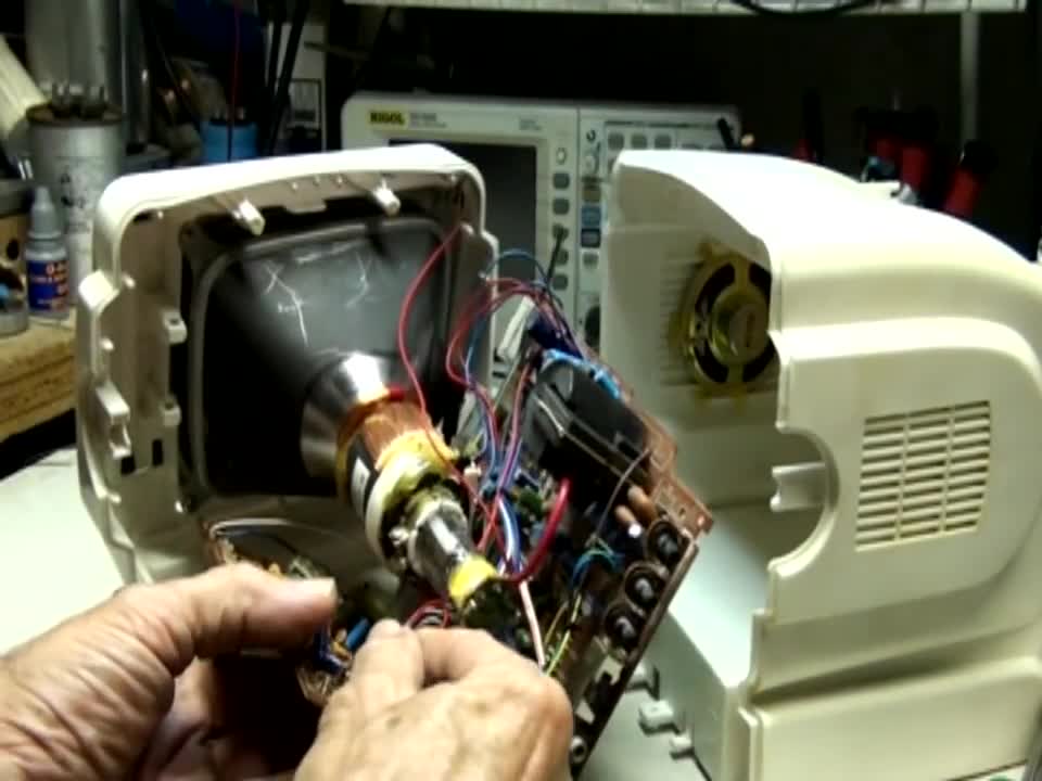 DIY MAGNETIC FIELD SCOPE