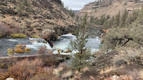 Central Oregon – Steelhead Falls – Approaching the Top of the Waterfall – 4K