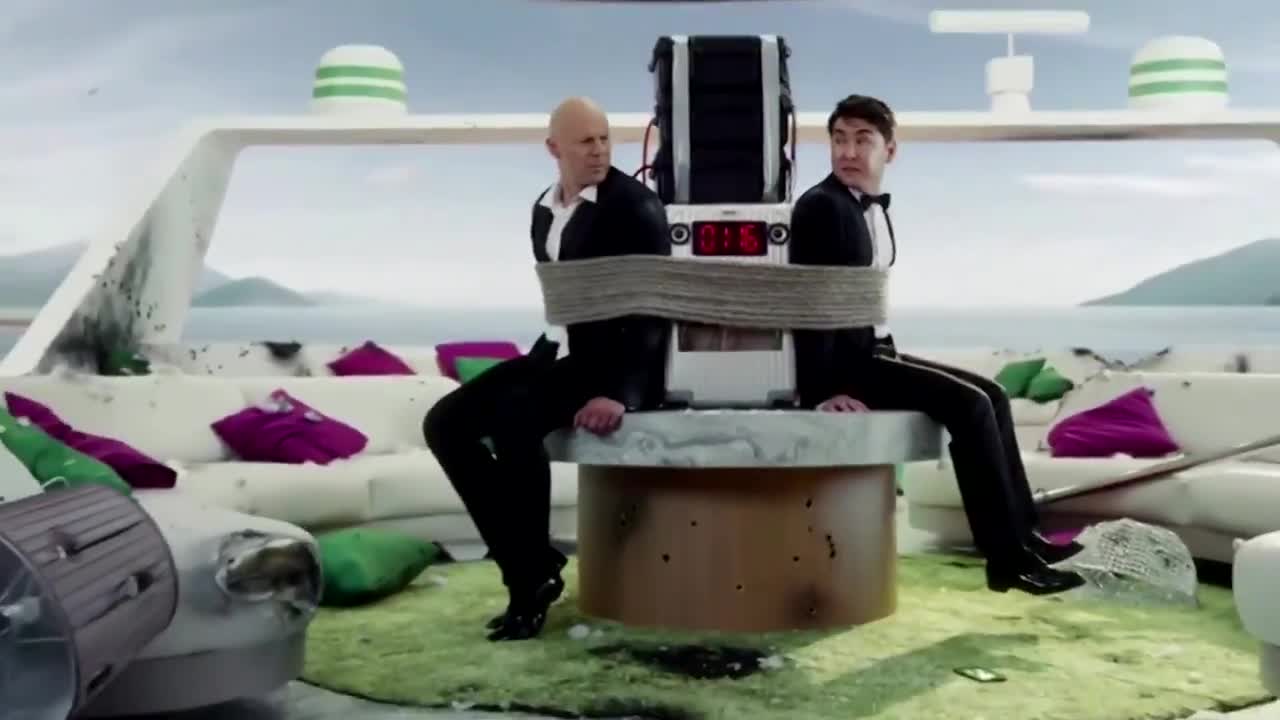 THE SHOW MUST GO ON: Brain Damaged (by the JAB) Bruce Willis (who can no longer act)... "acts" in a DEEPFAKE advert made by Russian firm "Deepcake"!