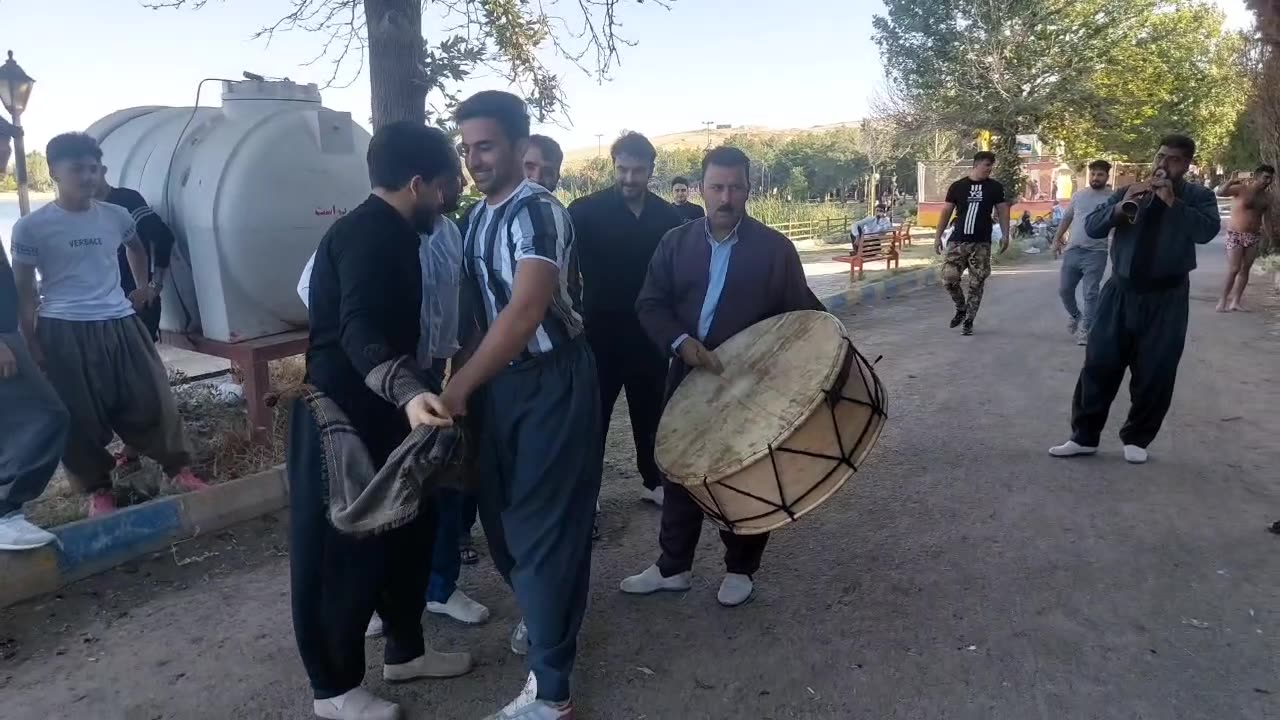 Kurdish dance