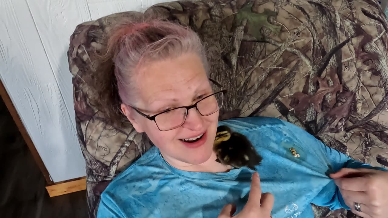 Quackers Poops On Grandma Branny