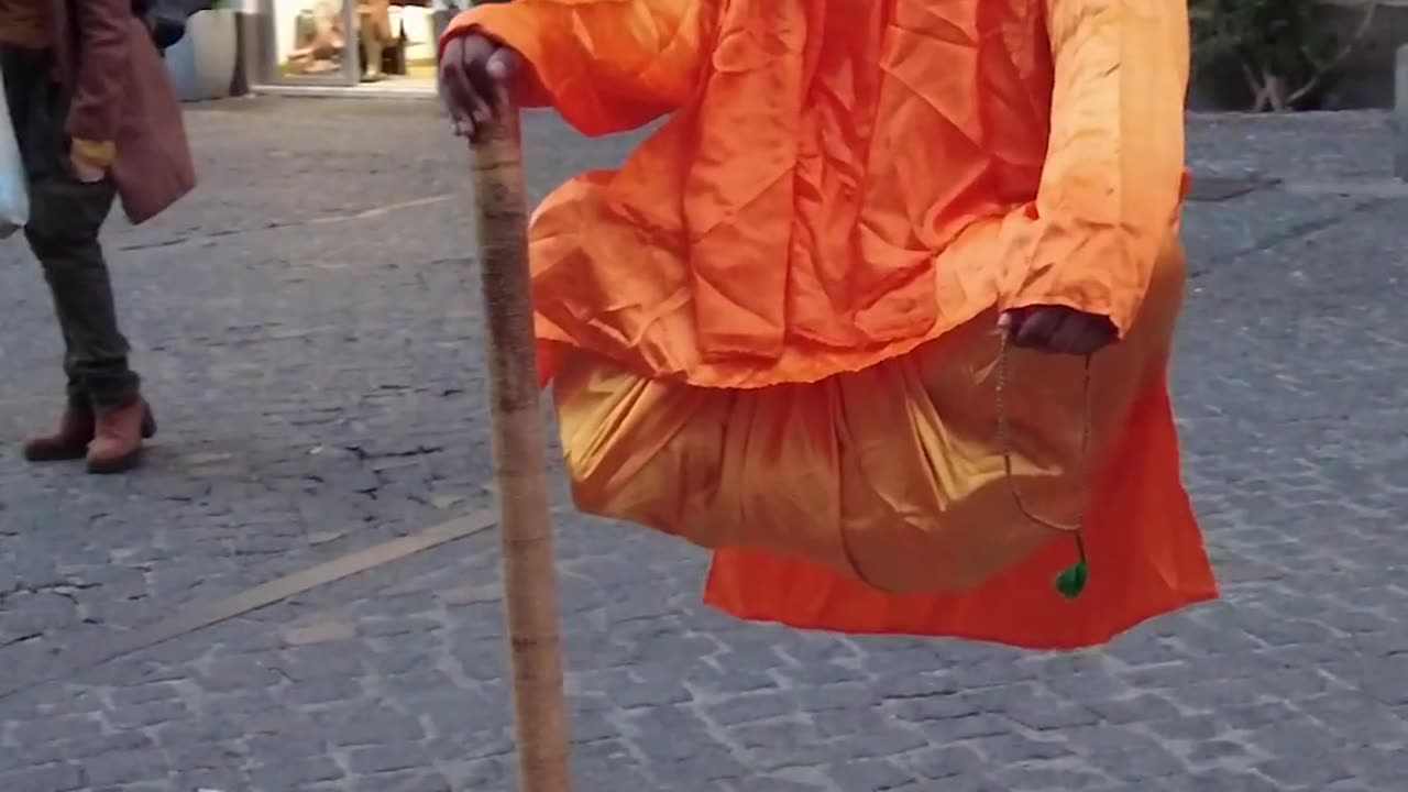 Street performance in Rom Italy