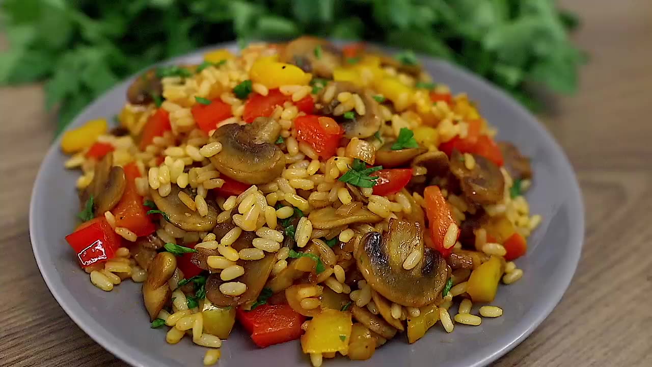 An easy and delicious dinner! Rice with vegetables and mushrooms!