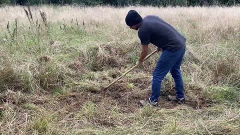 Building A Clay Bushcraft Survival Shelter