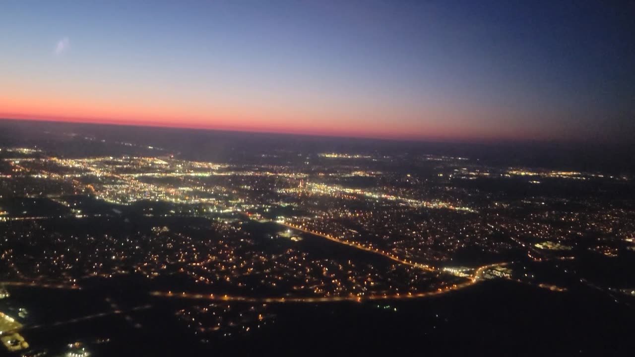 Flying Trenchman! Airliner drag race! Sunrise above the clouds.