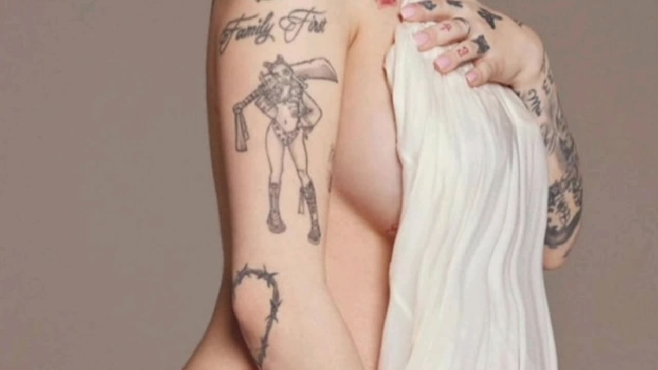 Bhad Bhabie with the pregnancy glow