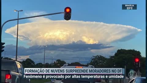 Formação de nuvens surpreende moradores no Distrito Federal | SBT Brasil (19/01/22)