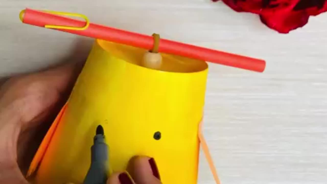 Diy cup toy