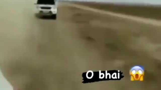 Omg 😱 what the driver is doing 😱😱😱