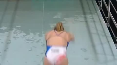 Jade GILLET diving moments