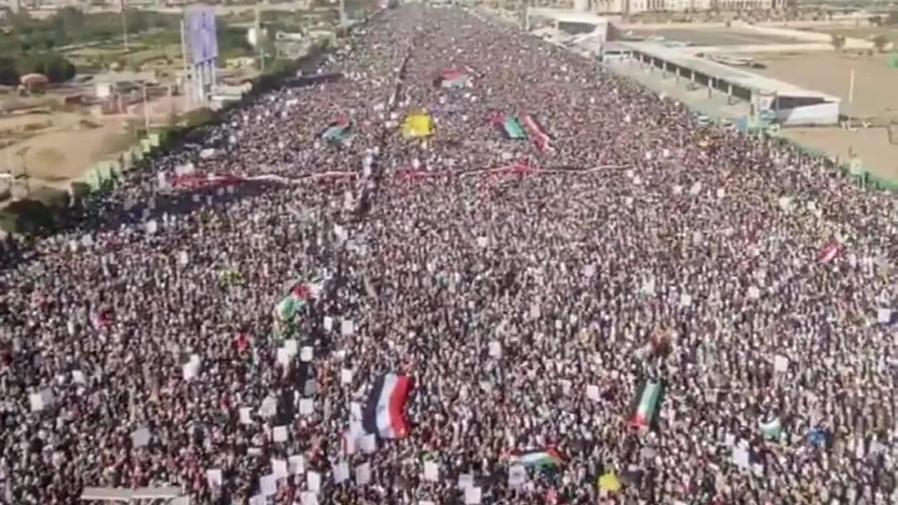 Gigantic Protest in Yemen after U.S. and U.K. Airstrikes