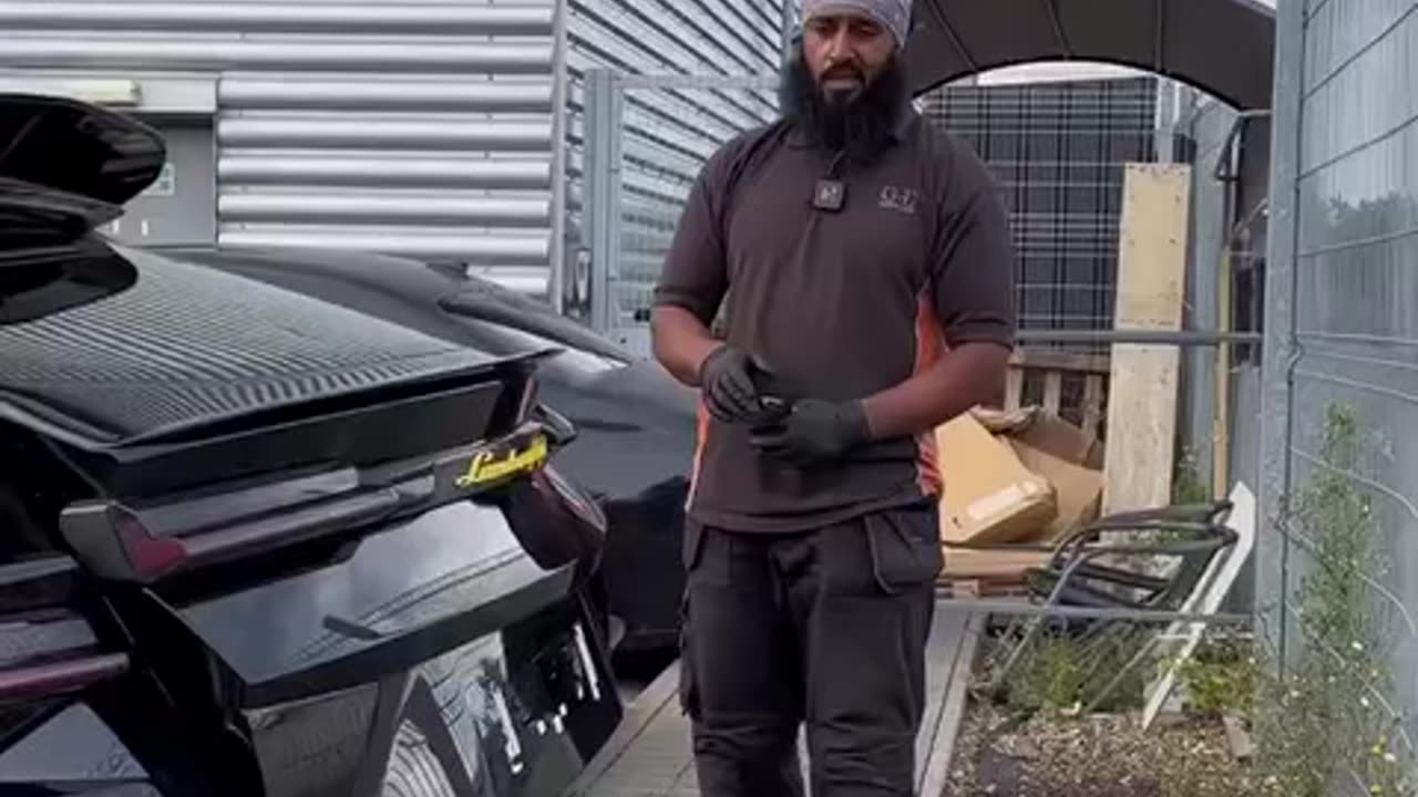 What to do if you ran out of fuel in Lamborghini Urus
