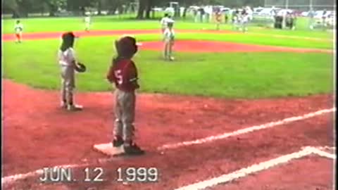 sssshhhh.....Laura to third base