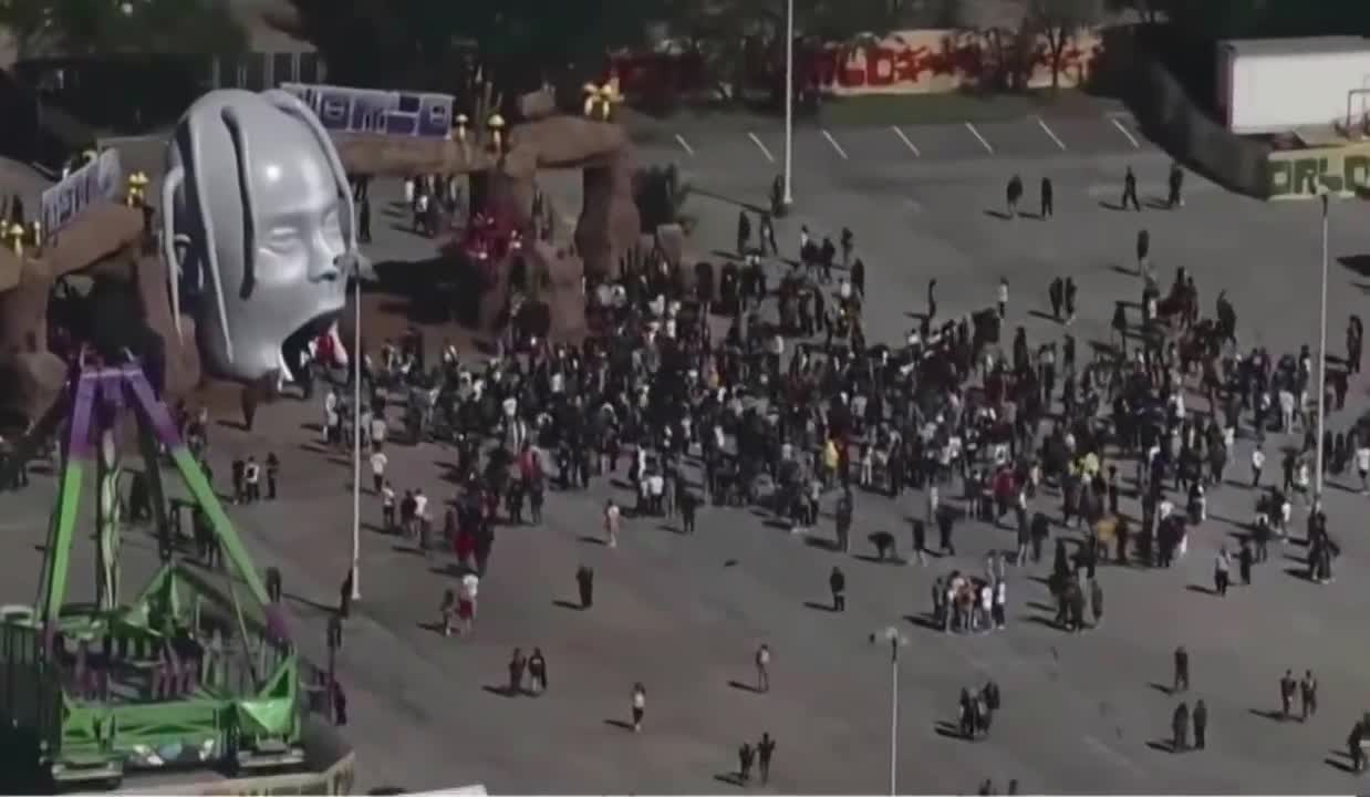 Travis Scott AstroWorld - Totally Demonic Street Theatre