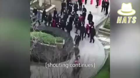 Wuhan Residents Yelling from Apartments "It is Fake"