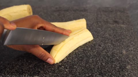 Plantain Puree Recipe for Babies from 6 months and Toddlers | Baby Food | Yummieliciouz Food Recipes