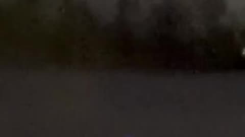 ⚠️ Full video of unidentified blue object with GLOWING LIGHTS slowly