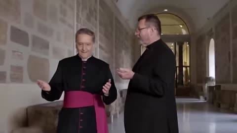 20 CREEPY THINGS HIDDEN IN THE VATICAN