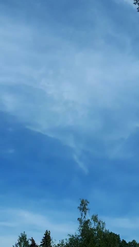 Himmel in Berlin 19. Mai 2022 um 16:25 Uhr