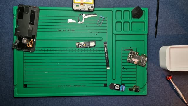 Huawei P20 Lite, display and battery replacement
