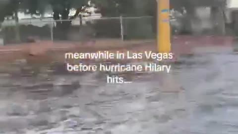 Before Hurricane Hilary makes landfall, heavy rainfall. Flooding of the streets in Las Vegas. 👀