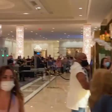 Hotel Las Vegas: WELCOMING PRESIDENT DONALD J TRUMP!