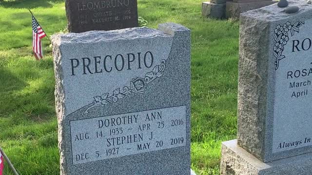 A Walk Through Ridgelawn Cemetary part 1