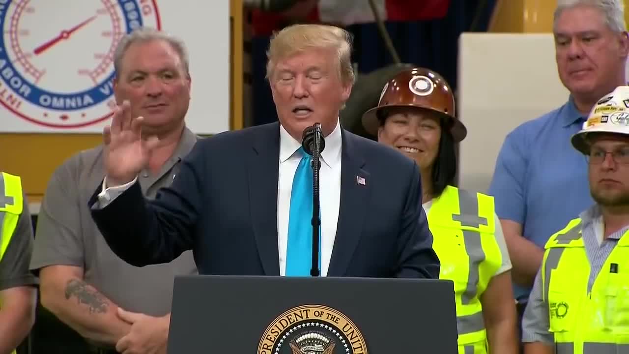 Trump delivers remarks signs executive order in Texas. 2019