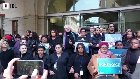 The Human Chain video showing support to women who suffer from all forms of violence.