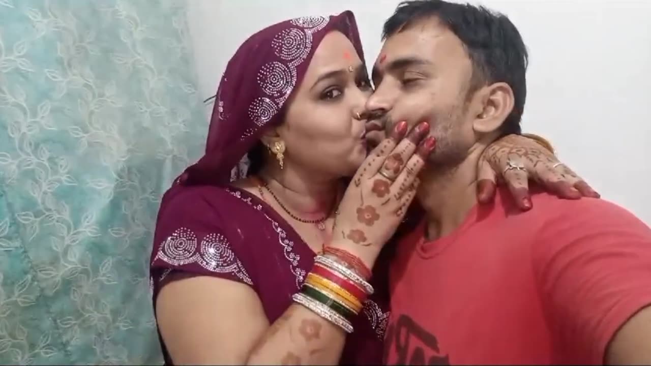 Sexy saree blouse shower