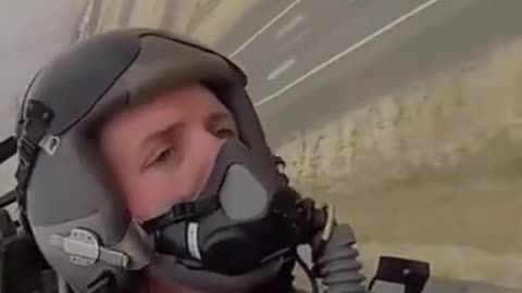 High-G Turn Near The Deck