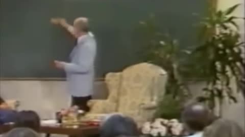Ex-KGB-Agent Yuri Bezmenov klärt auf über Subversion
