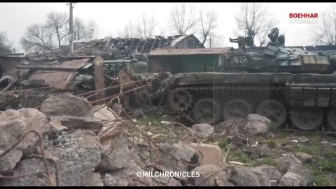 BTR-82A and T-72B3 in Action and Evacuation