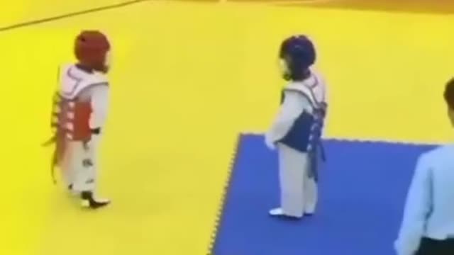 little boy ended the fight with just one blow