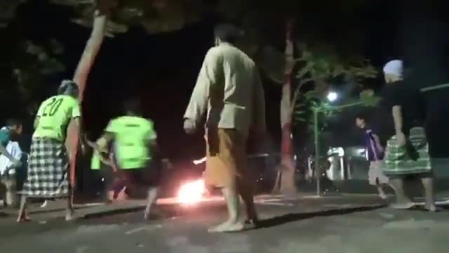 fire ball playing