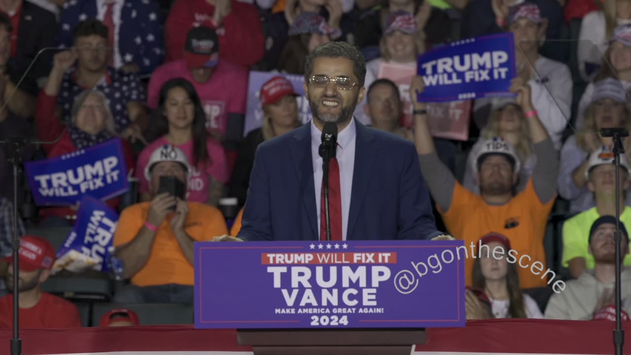 Democratic Mayor Speaks at Trump Rally After Endorsing Trump for President in 2024