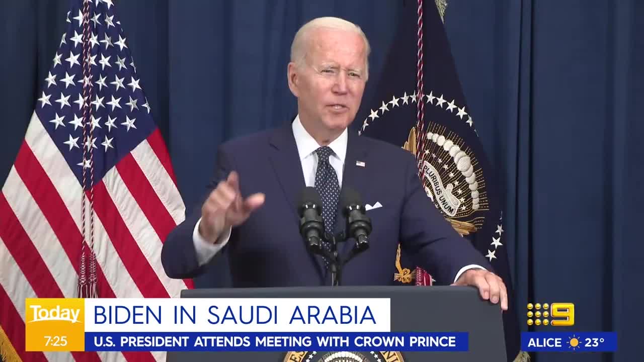 US President greets Saudi Arabia crown prince with fist bump |