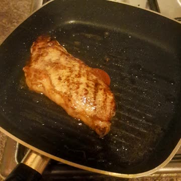 Steak, Garlic Potato and Green Peas