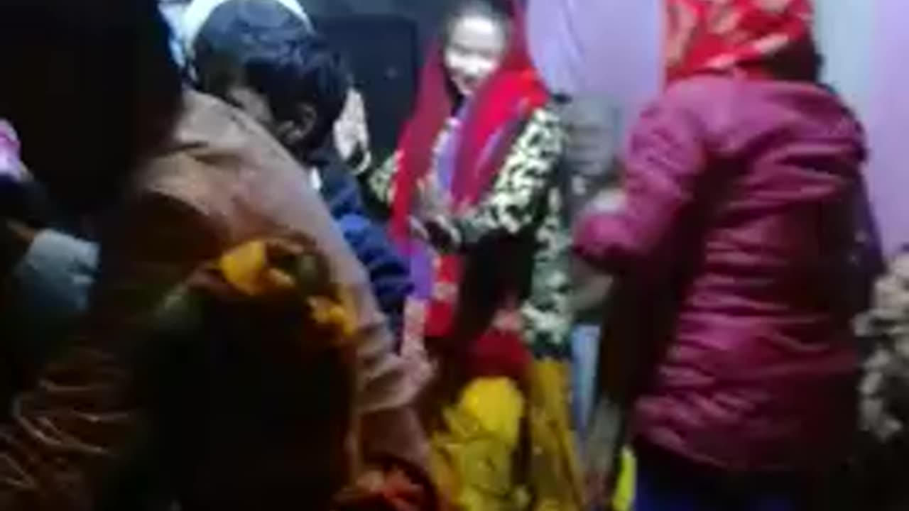 Maine dance Kiya aur mujhe bahut acha lga I am very happy 😀😀👏👏