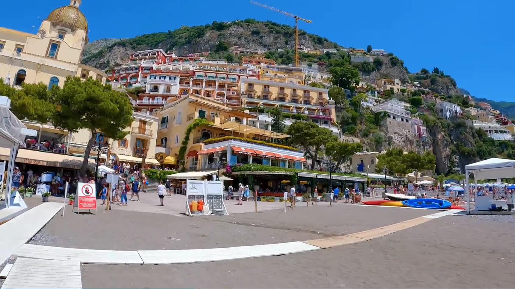 Hiking in Positano.ZIMrKU