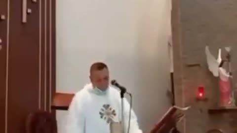 Vaccine Injury Mexico, Preist Collapses during the Mass Service