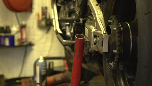 motorcycle | garage | workshop | raw 31